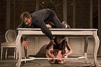 Jan Sklenář a Tereza Voříšková, Romeo a Julie, zdroj: © AGENTURA SCHOK, foto: Viktor Kronbauer