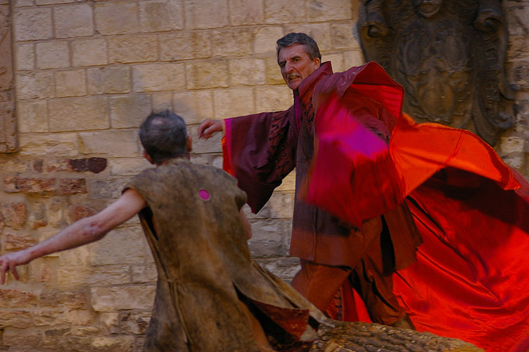 Bouře, Jan Tříska (Kaliban), Emil Horváth (Prospero), zdroj: © AGENTURA SCHOK, foto: Viktor Kronbauer