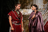 Jan Révai (Agrippa) a Zuzana Moravcová (Octavia), Antony and Cleopatra, source: © Agentúra JAY | Letní shakespearovské slavnosti [ROK], AGENTURA SCHOK, Praha