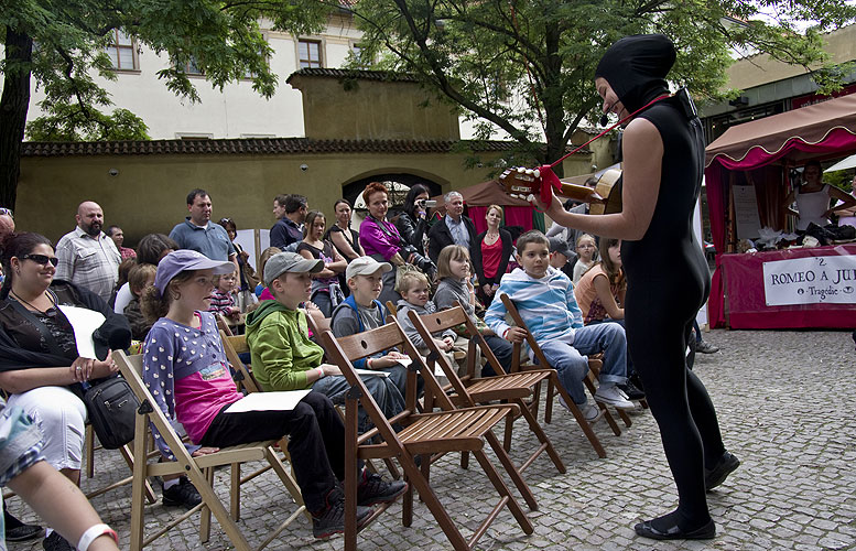 Shakespearův dětský den 2011,  Viktor Kronbauer, source: © AGENTURA SCHOK