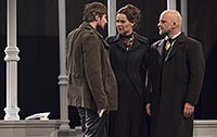 Jaroslav Plesl, Lenka Vlasáková a Hynek Čermák, Hamlet	, zdroj: © AGENTURA SCHOK, foto: Viktor Kronbauer