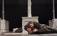 Ladislav Hampl, Lenka Vlasáková a Jaroslav Plesl, Hamlet	, zdroj: © AGENTURA SCHOK, foto: Viktor Kronbauer