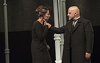 Lenka Vlasáková a Hynek Čermák, Hamlet	, zdroj: © AGENTURA SCHOK, foto: Viktor Kronbauer