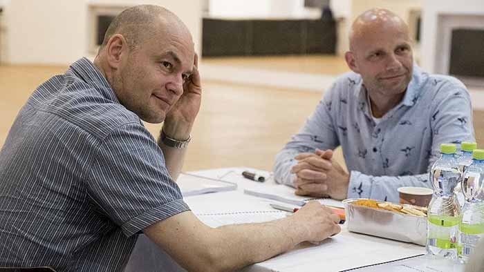 Pavel Tesař a Martin Matejka, První čtená, Dobrý konec všechno spraví 2018, zdroj: © AGENTURA SCHOK, foto: Viktor Kronbauer Pavel Tesař a Martin Matejka, První čtená, Dobrý konec všechno spraví 2018, zdroj: © AGENTURA SCHOK, foto: Viktor Kronbauer