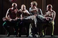 Jan Lepšík, Pavel Tesař, Martin Siničák, Martin Matejka a Ondřej Pavelka, Dobrý konec všechno spraví, zdroj: © AGENTURA SCHOK, foto: ...