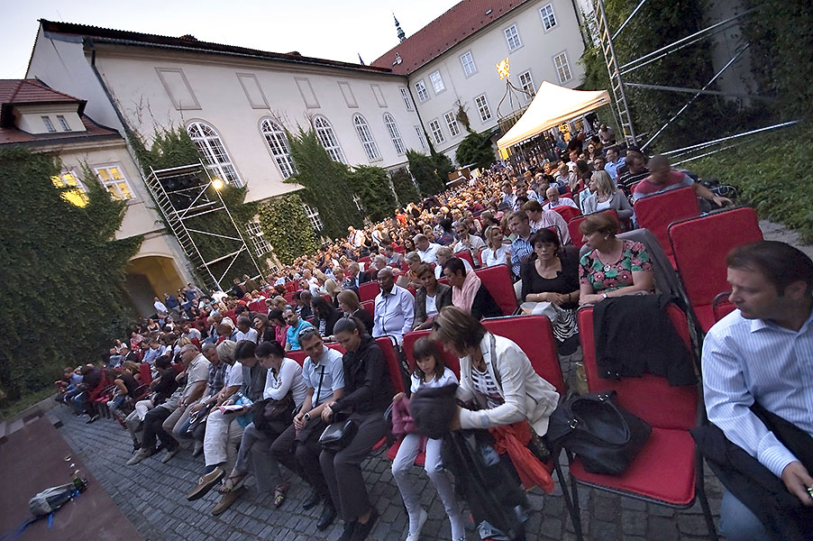 Hudební a taneční fakulta AMU, Malostranské náměstí